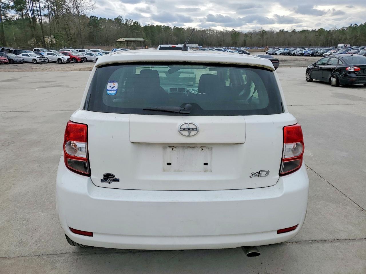 2010 TOYOTA SCION