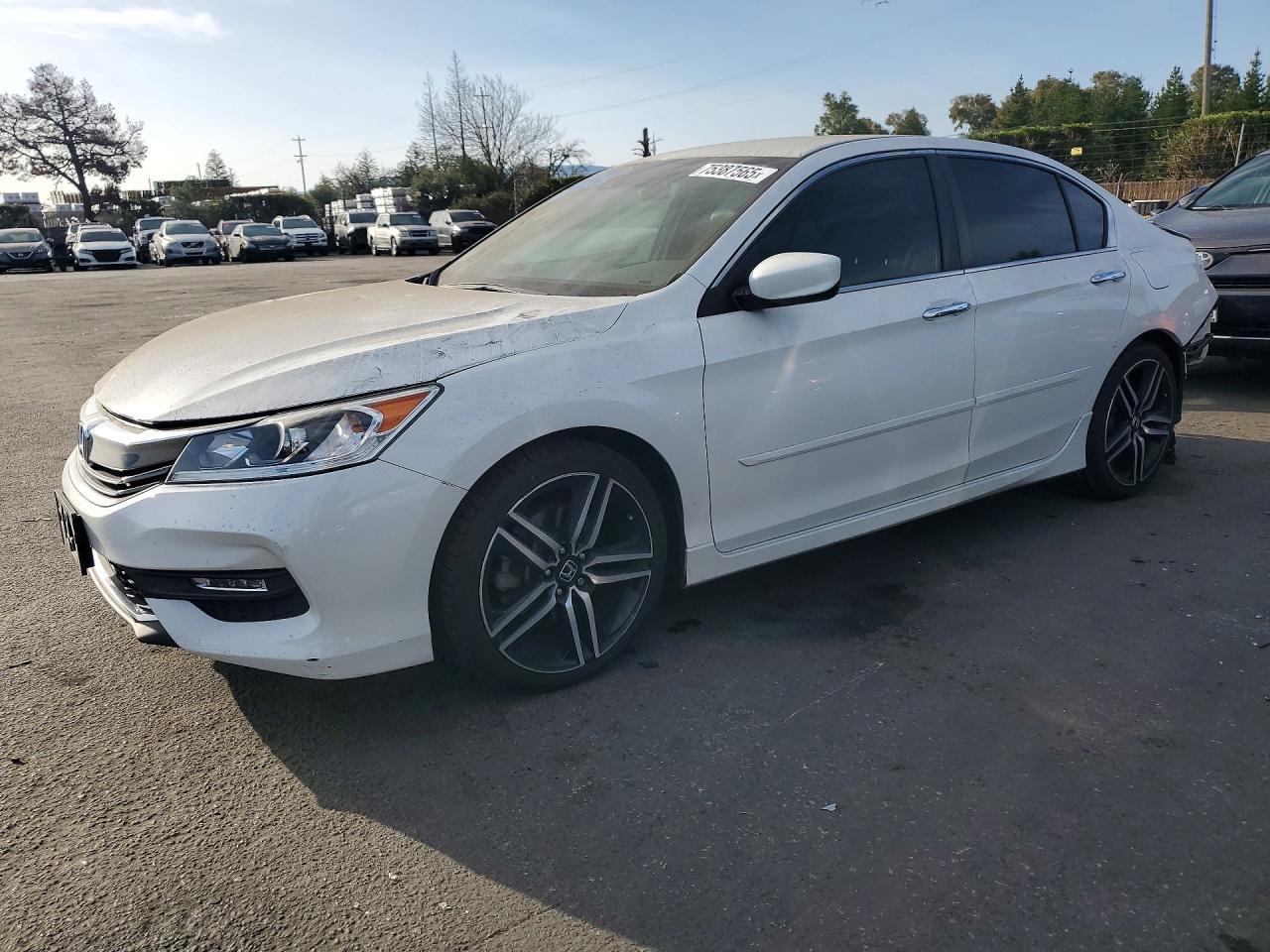 2016 HONDA ACCORD