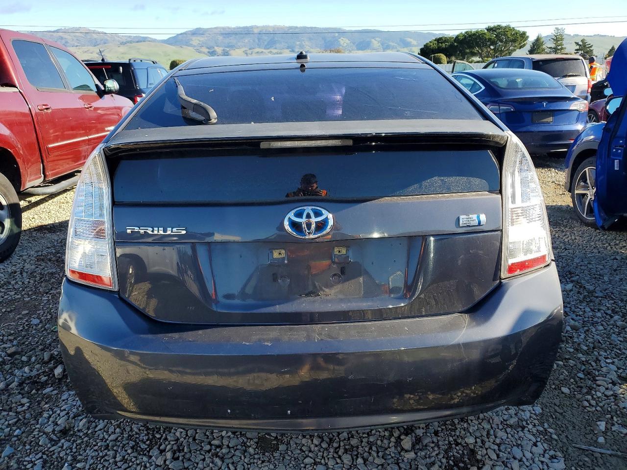 2011 TOYOTA PRIUS