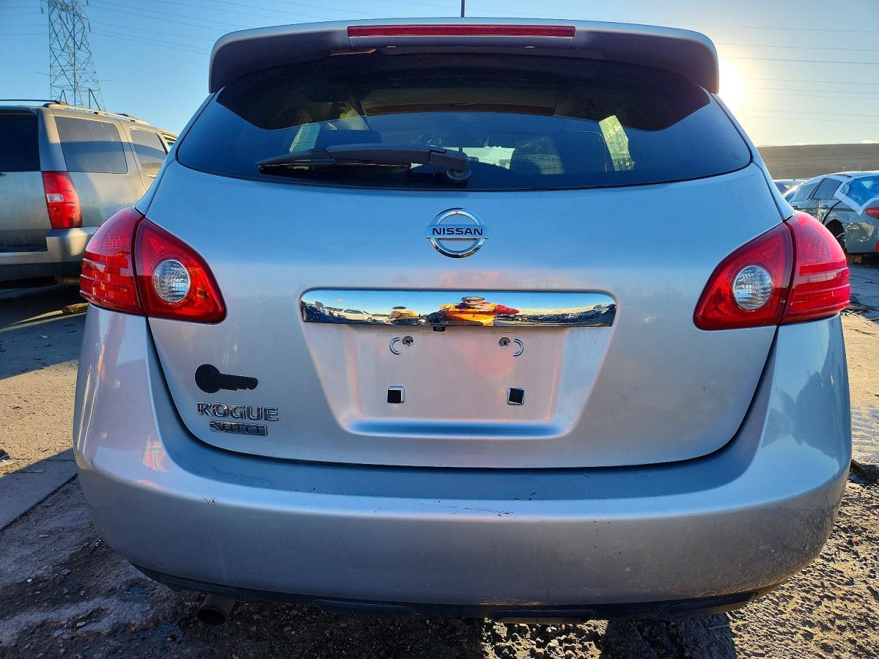 2015 NISSAN ROGUE