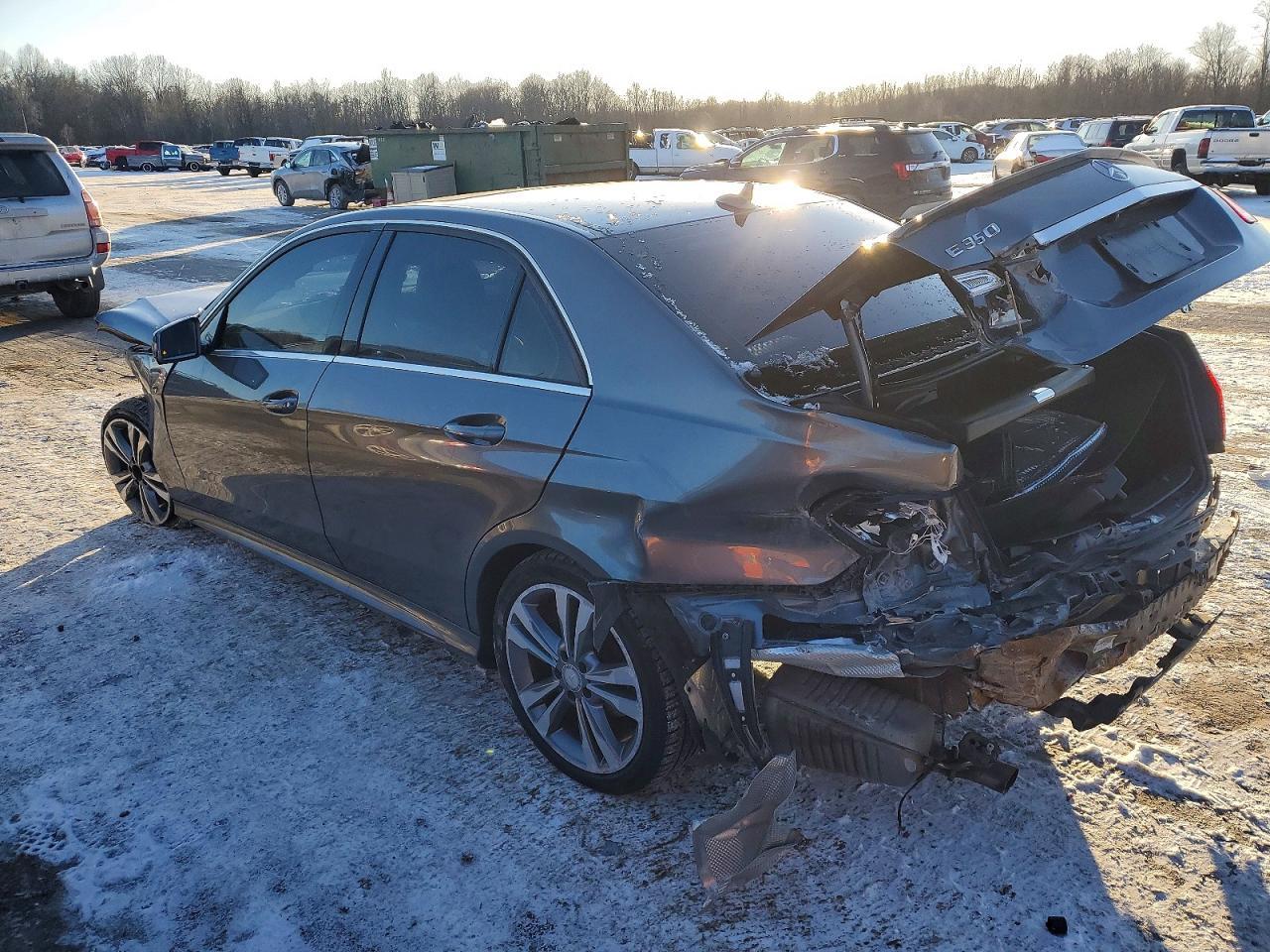 2016 MERCEDES-BENZ E-Class
