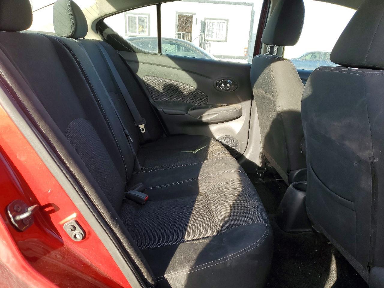 2017 NISSAN VERSA