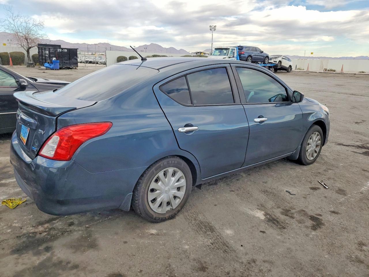 2015 NISSAN VERSA