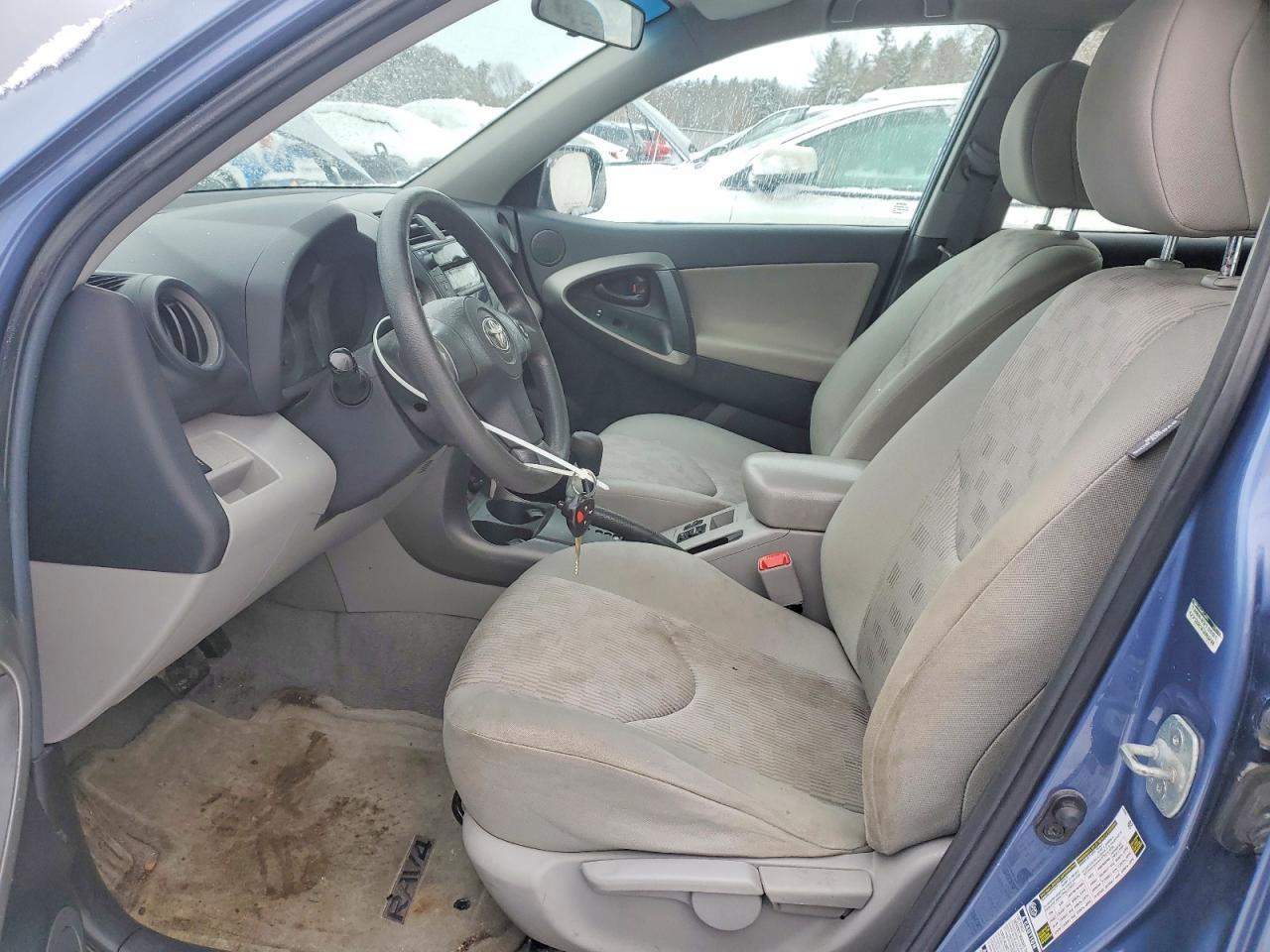 2011 TOYOTA RAV4