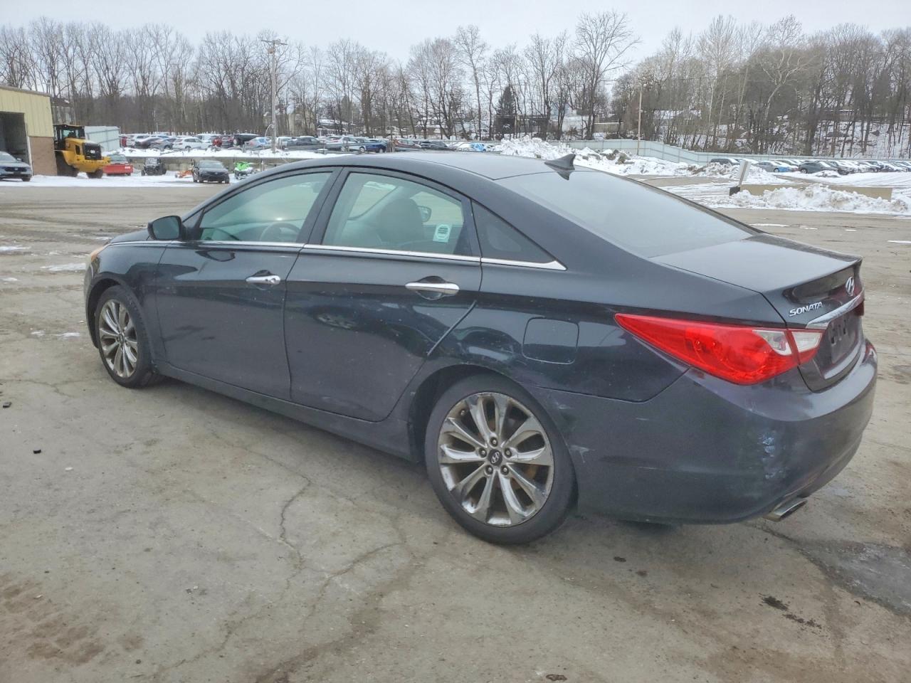 2011 HYUNDAI SONATA