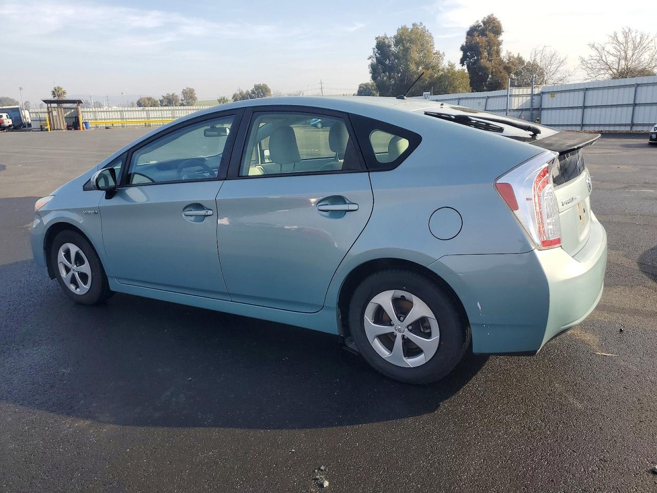 2015 TOYOTA PRIUS