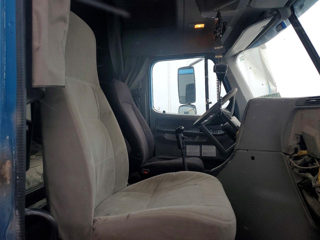 2006 FREIGHTLINER Columbia