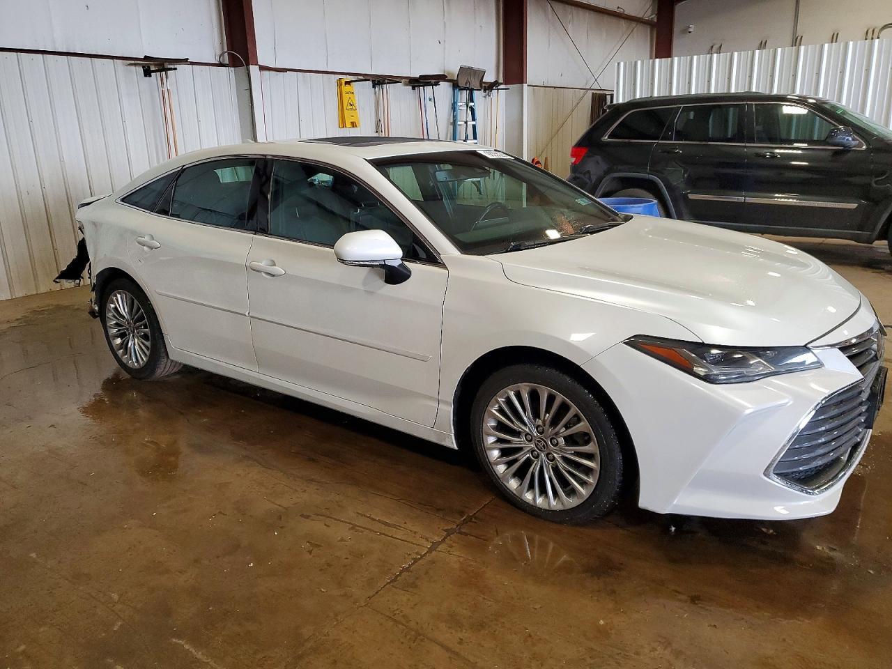 2021 TOYOTA Avalon