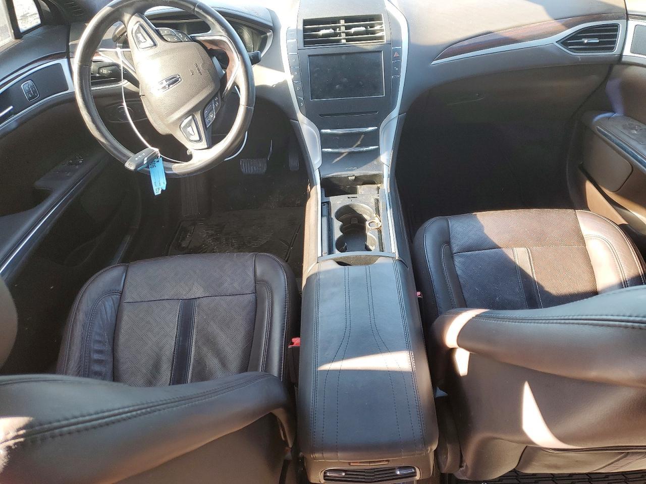 2016 LINCOLN MKZ