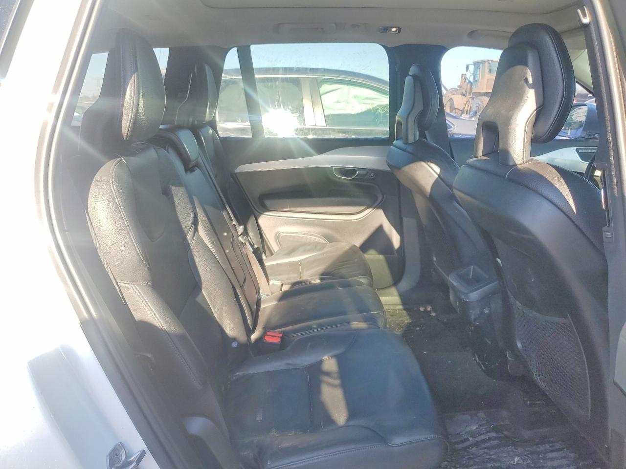 2017 VOLVO XC90