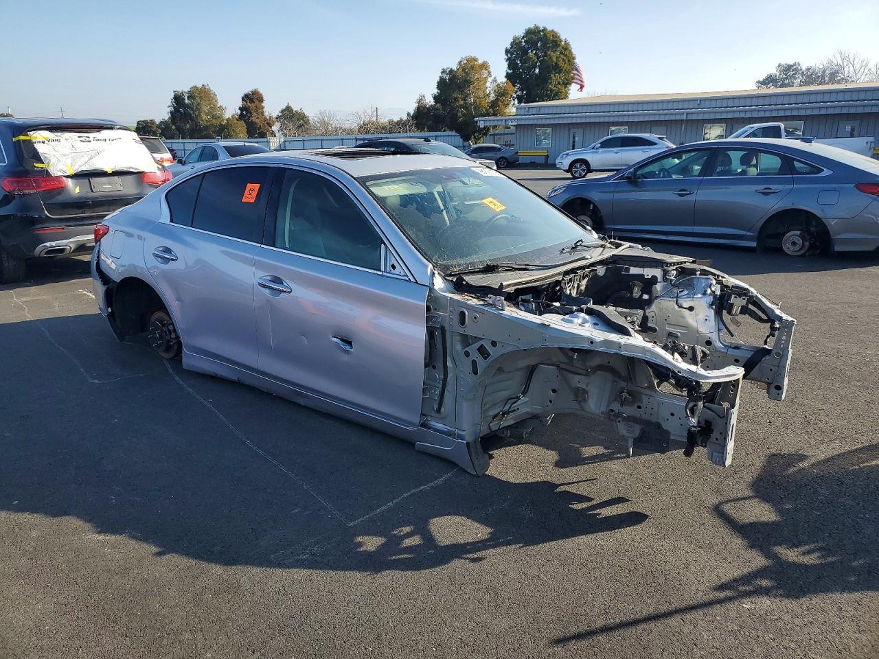 2016 INFINITI Q50