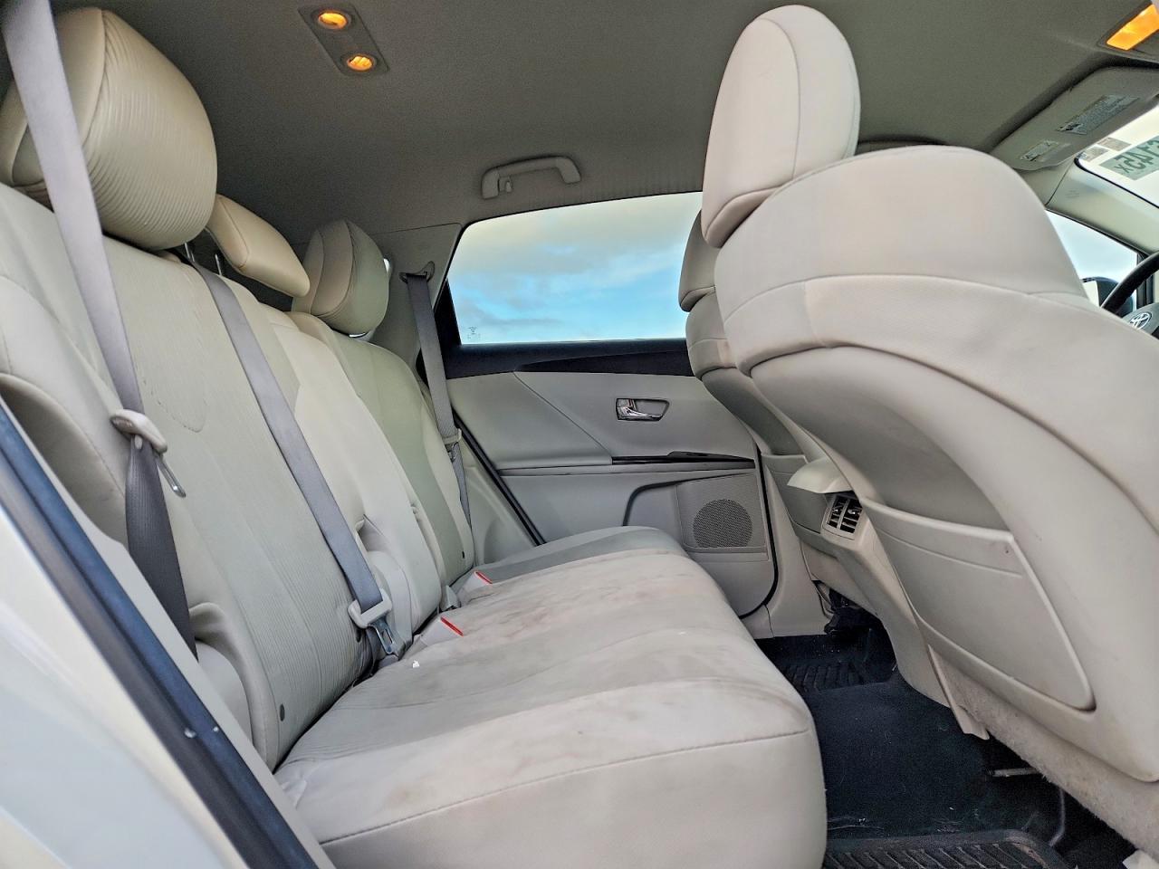 2011 TOYOTA VENZA