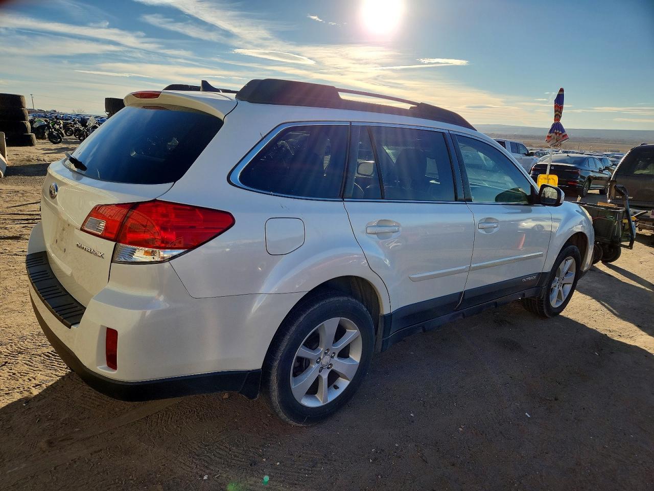 2014 SUBARU Outback