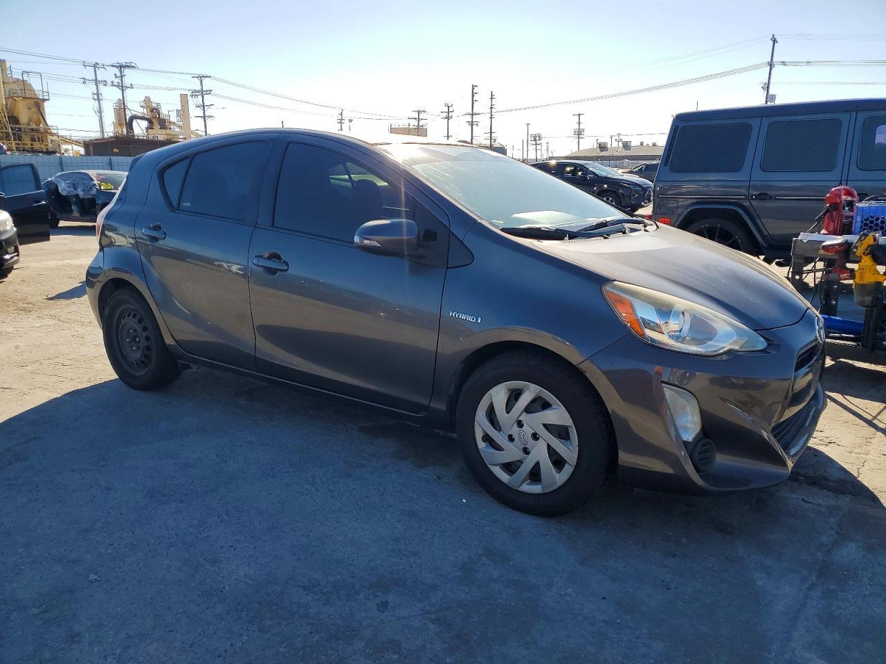 2015 TOYOTA Prius c