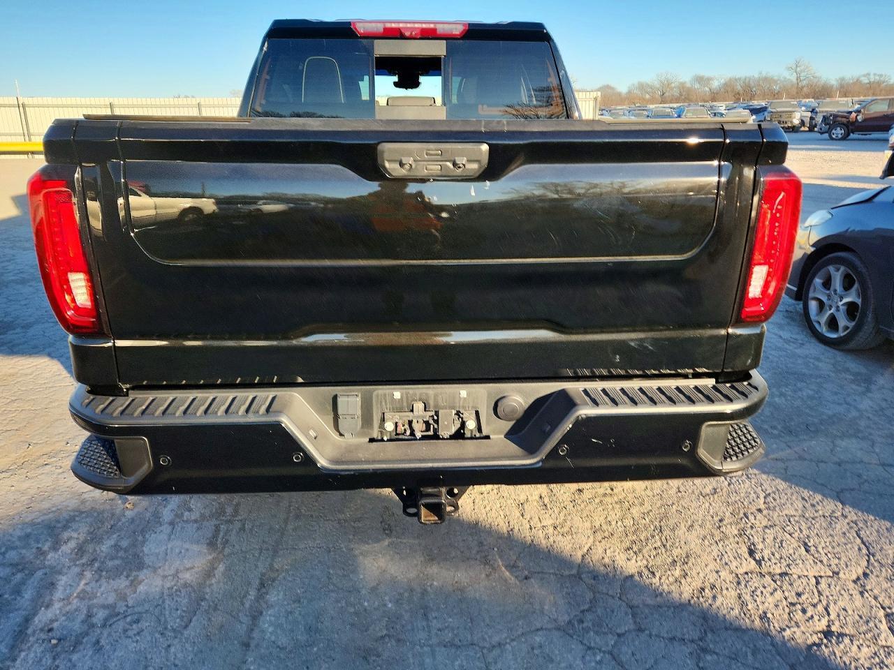 2023 GMC Sierra