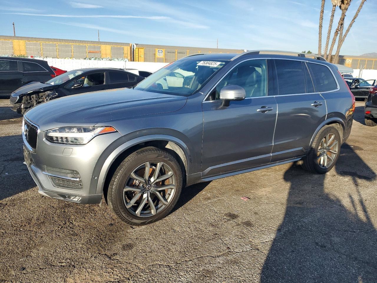 2018 VOLVO XC90
