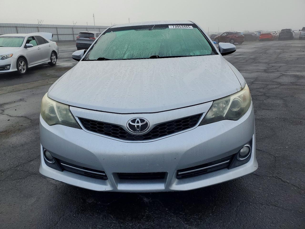 2014 TOYOTA CAMRY