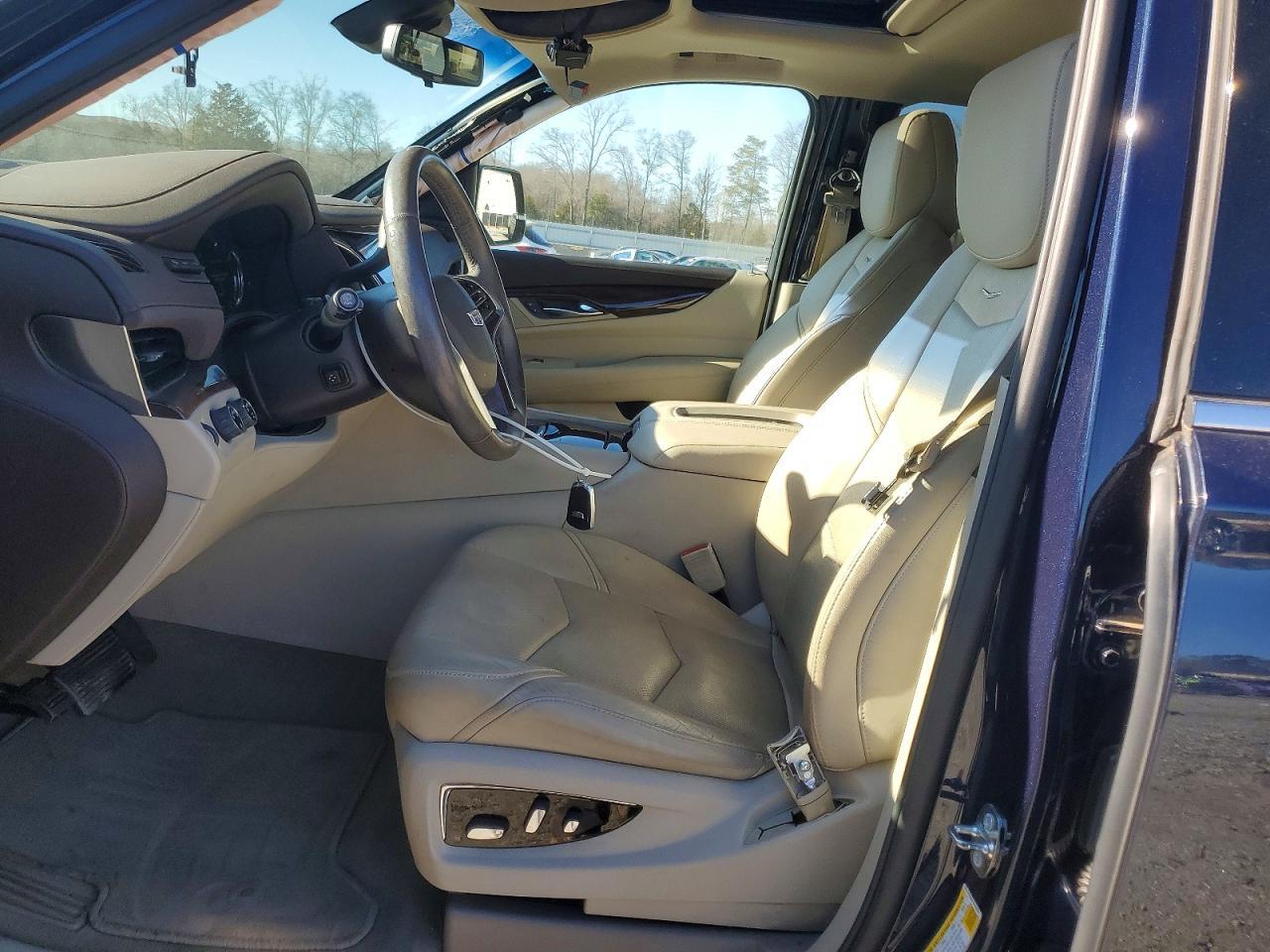 2017 CADILLAC ESCALADE