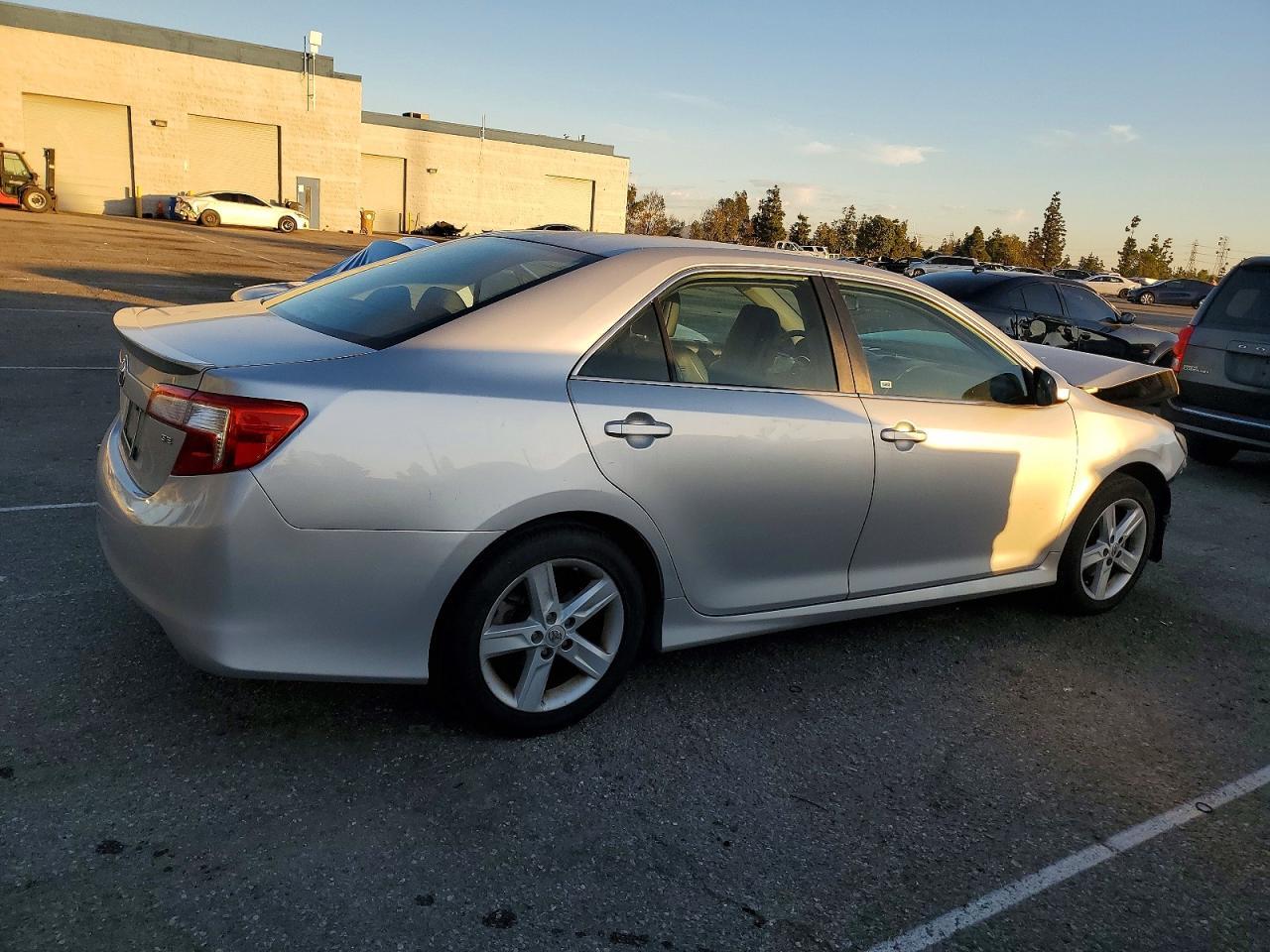 2013 TOYOTA CAMRY