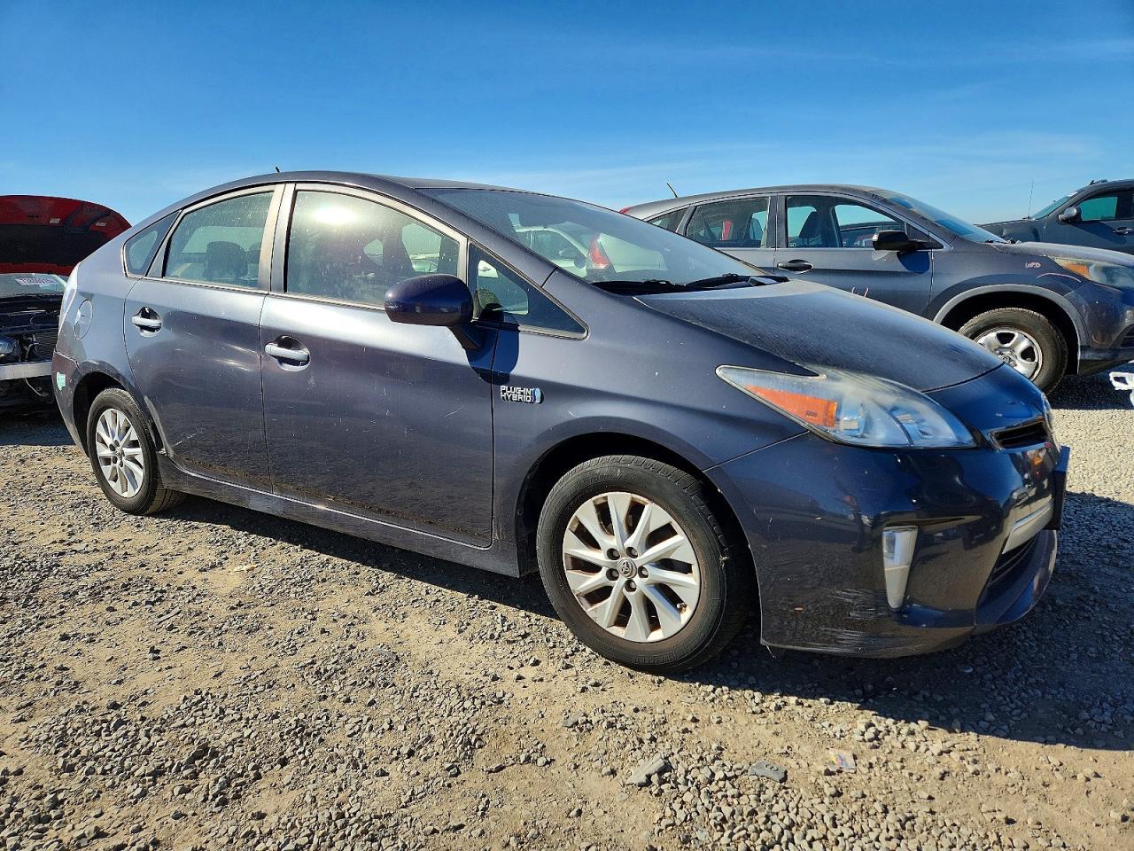 2014 TOYOTA Prius Plug-In