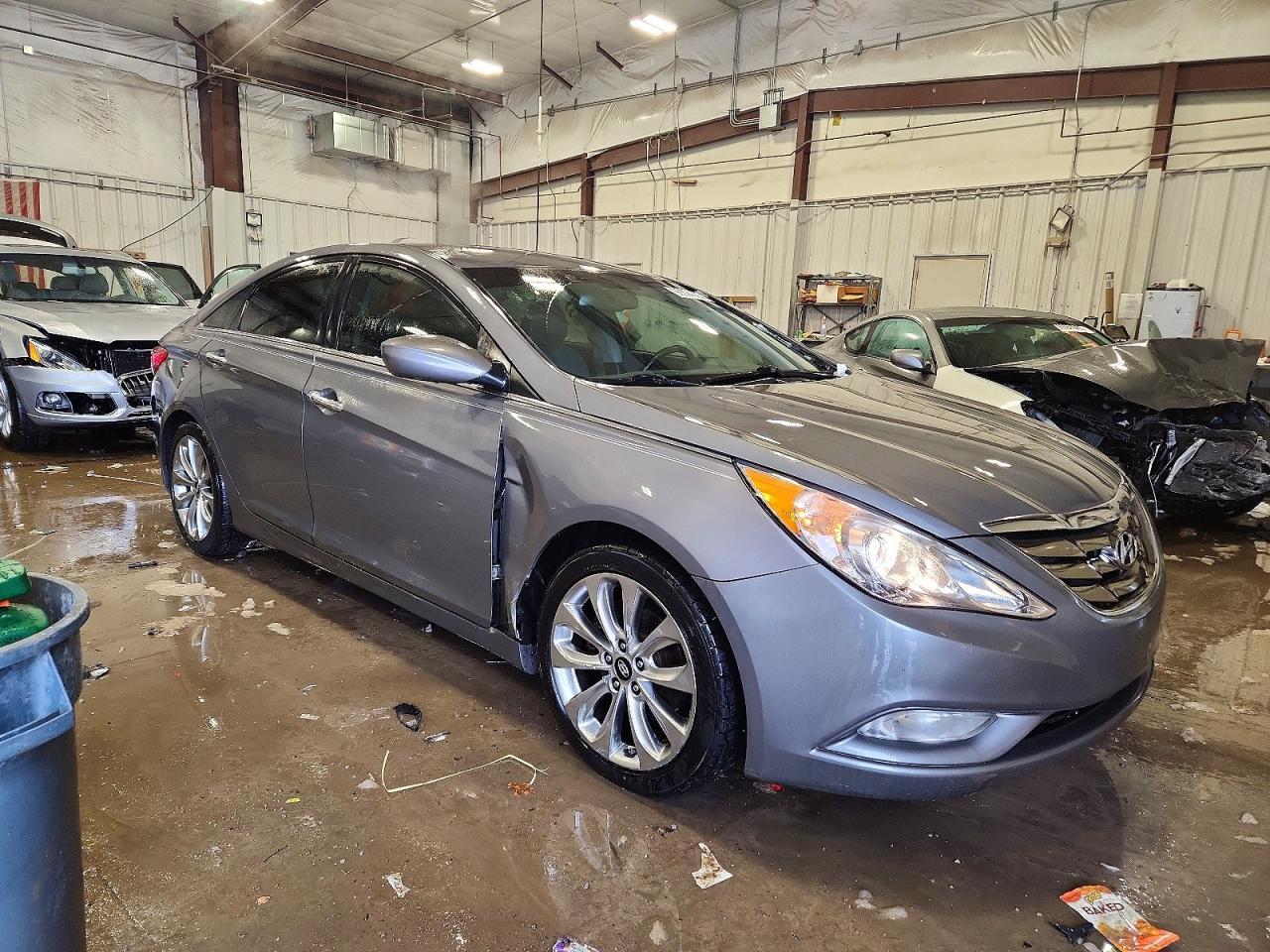 2013 HYUNDAI SONATA