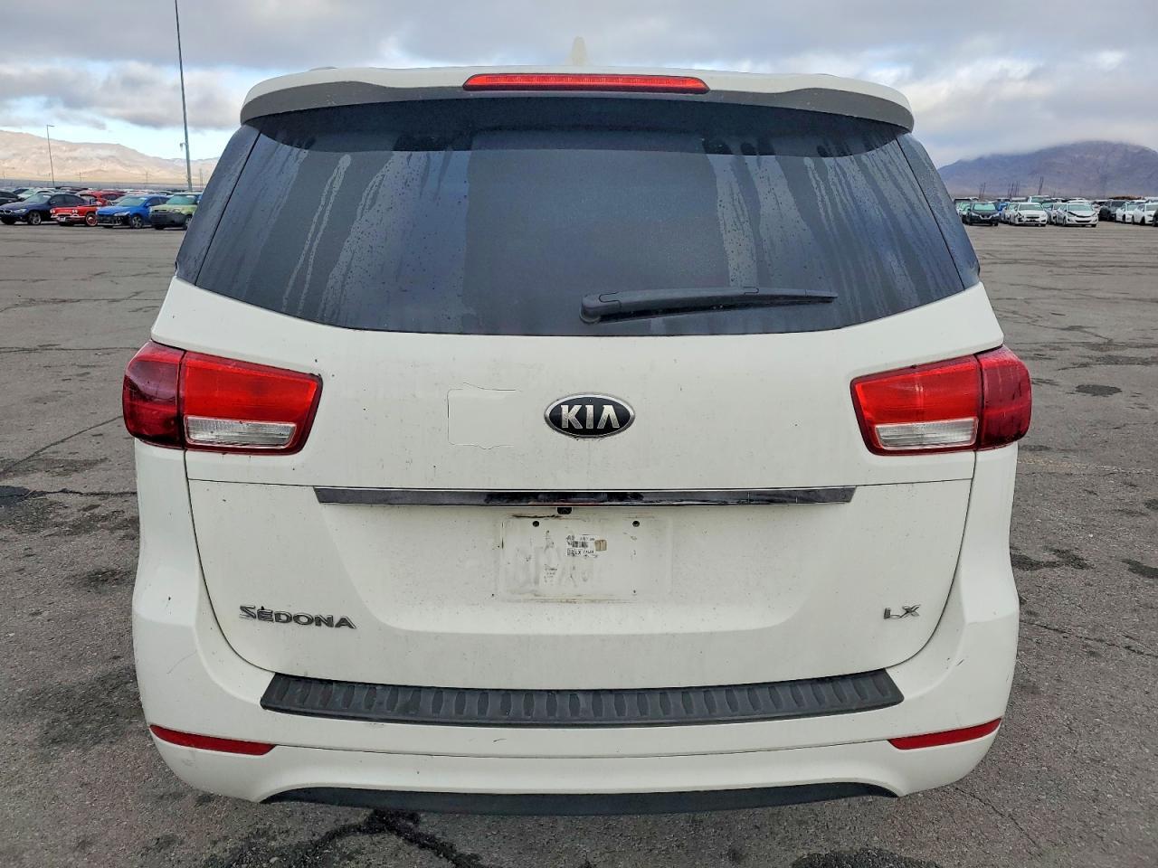 2016 KIA SEDONA