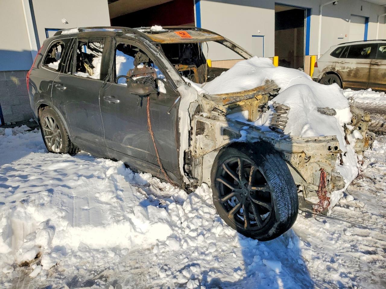 2018 VOLVO XC90