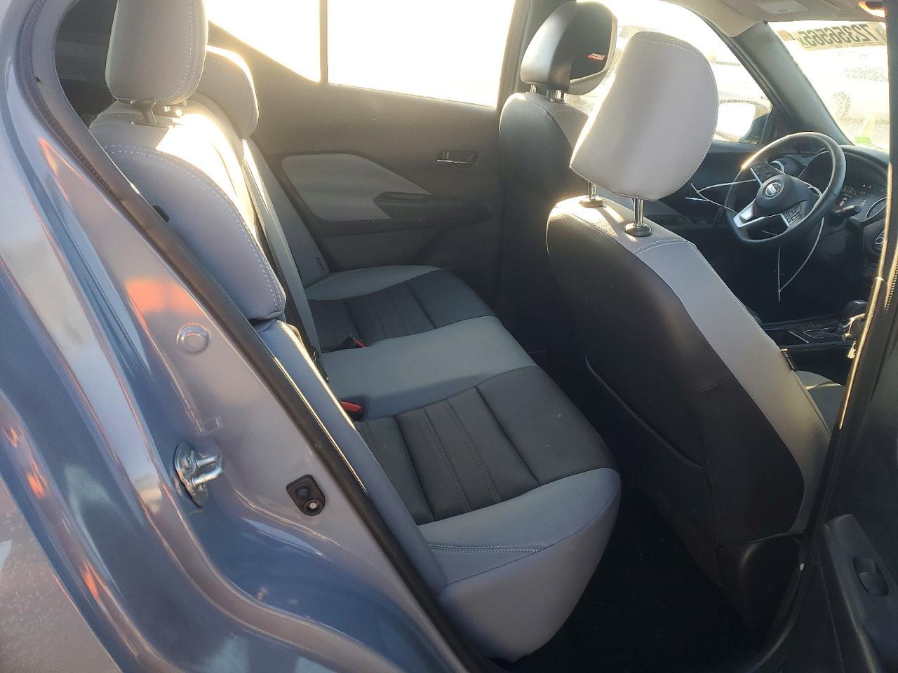 2021 NISSAN KICKS