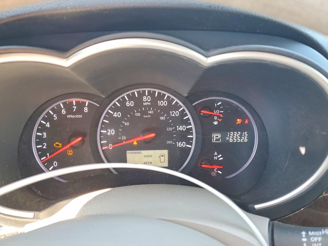 2012 NISSAN Quest