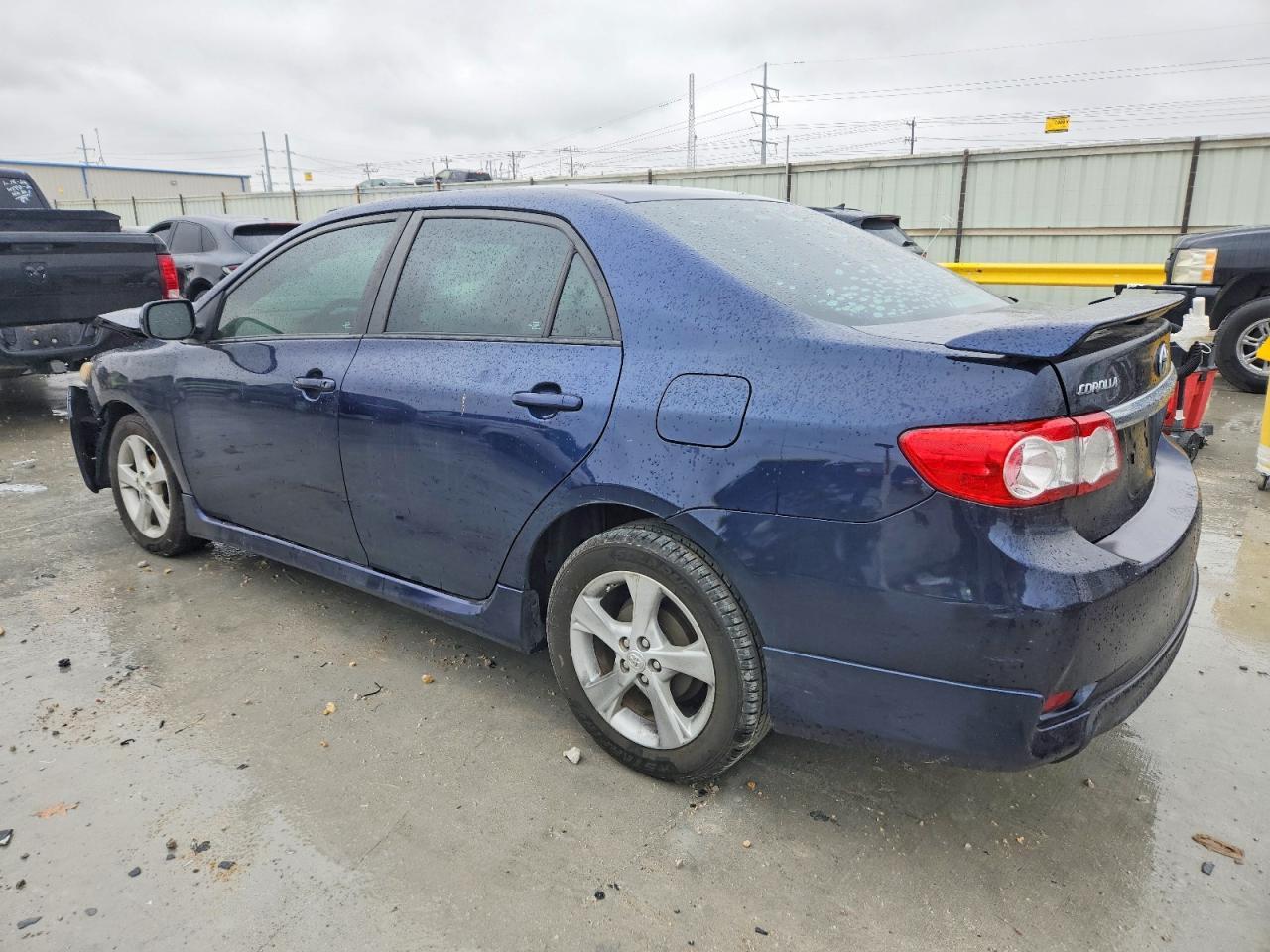 2013 TOYOTA COROLLA