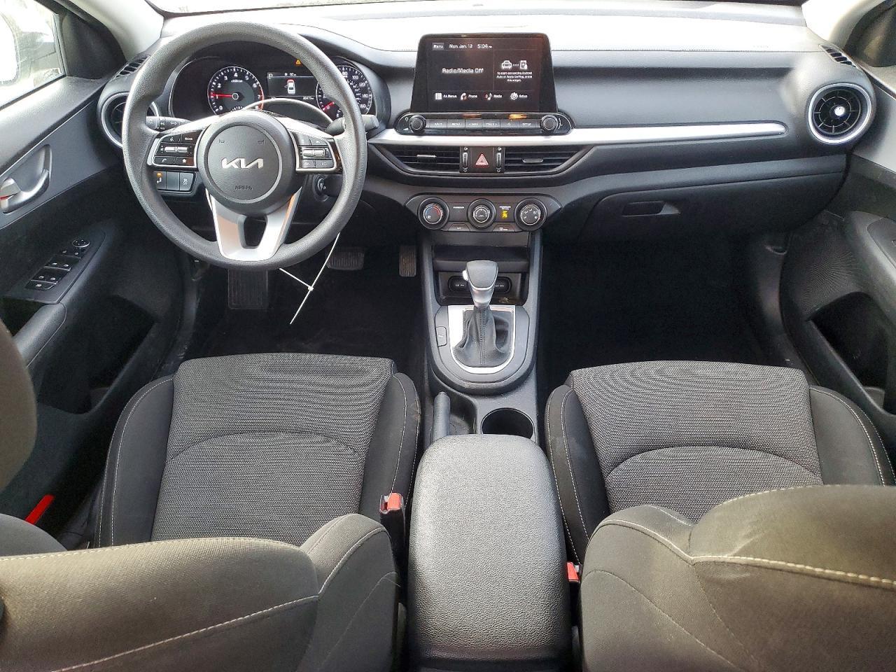 2023 KIA FORTE