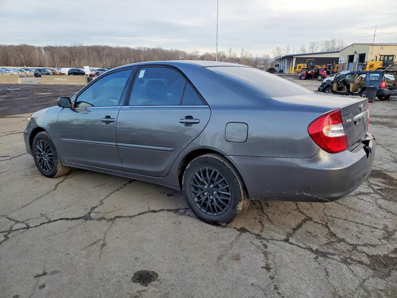 2002 TOYOTA CAMRY