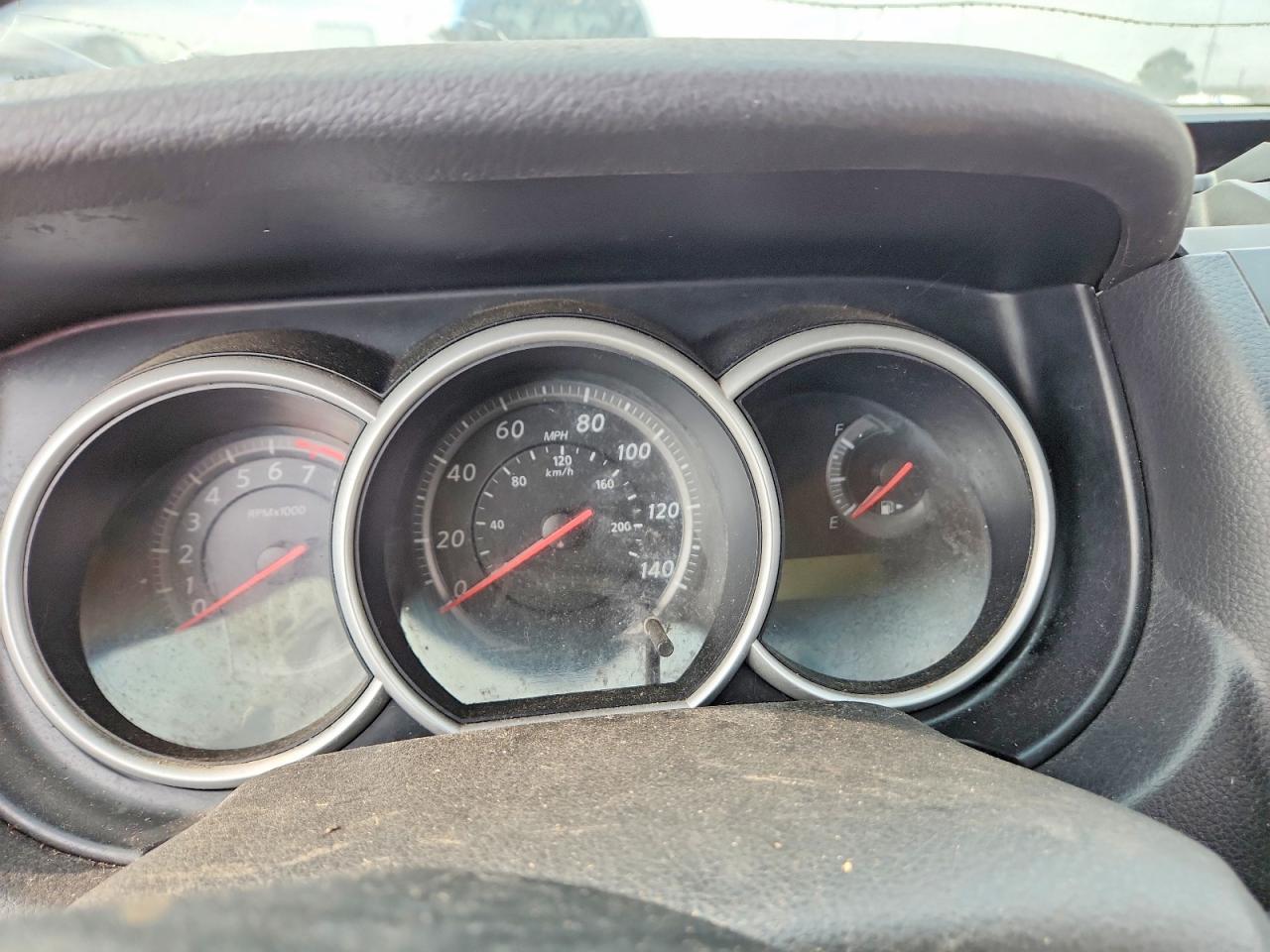 2012 NISSAN VERSA