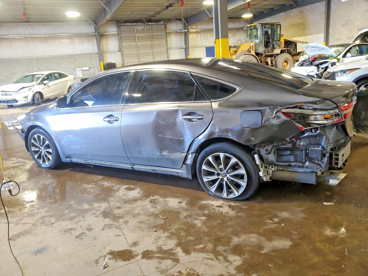 2016 TOYOTA Avalon