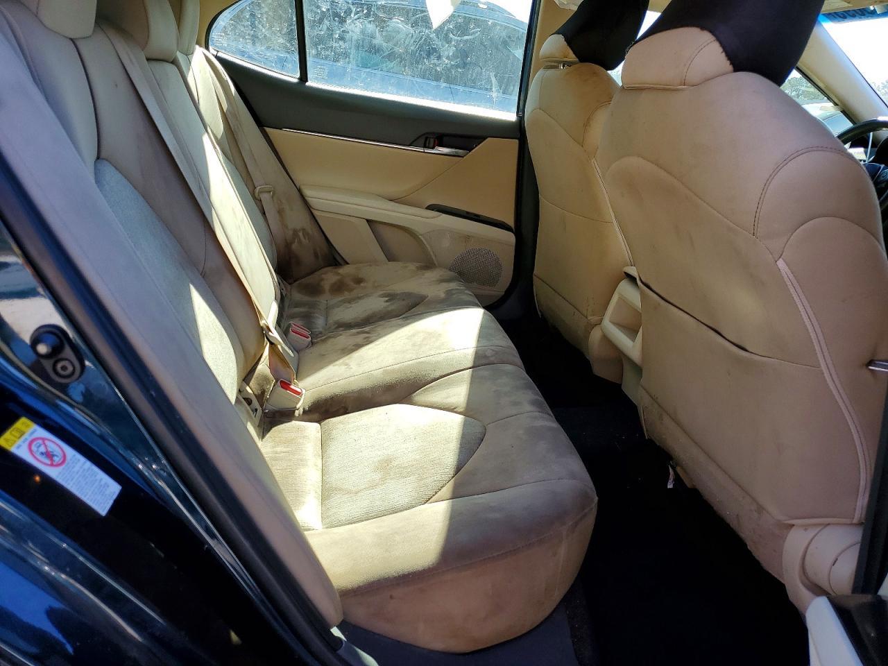 2018 TOYOTA CAMRY