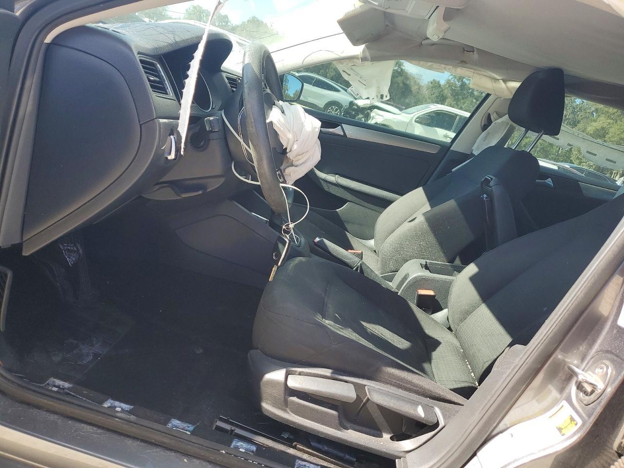 2015 VOLKSWAGEN JETTA