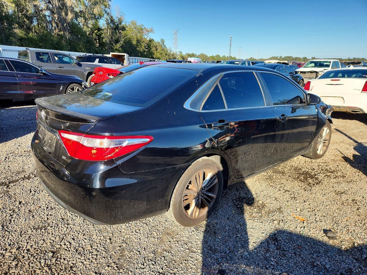 2015 TOYOTA CAMRY