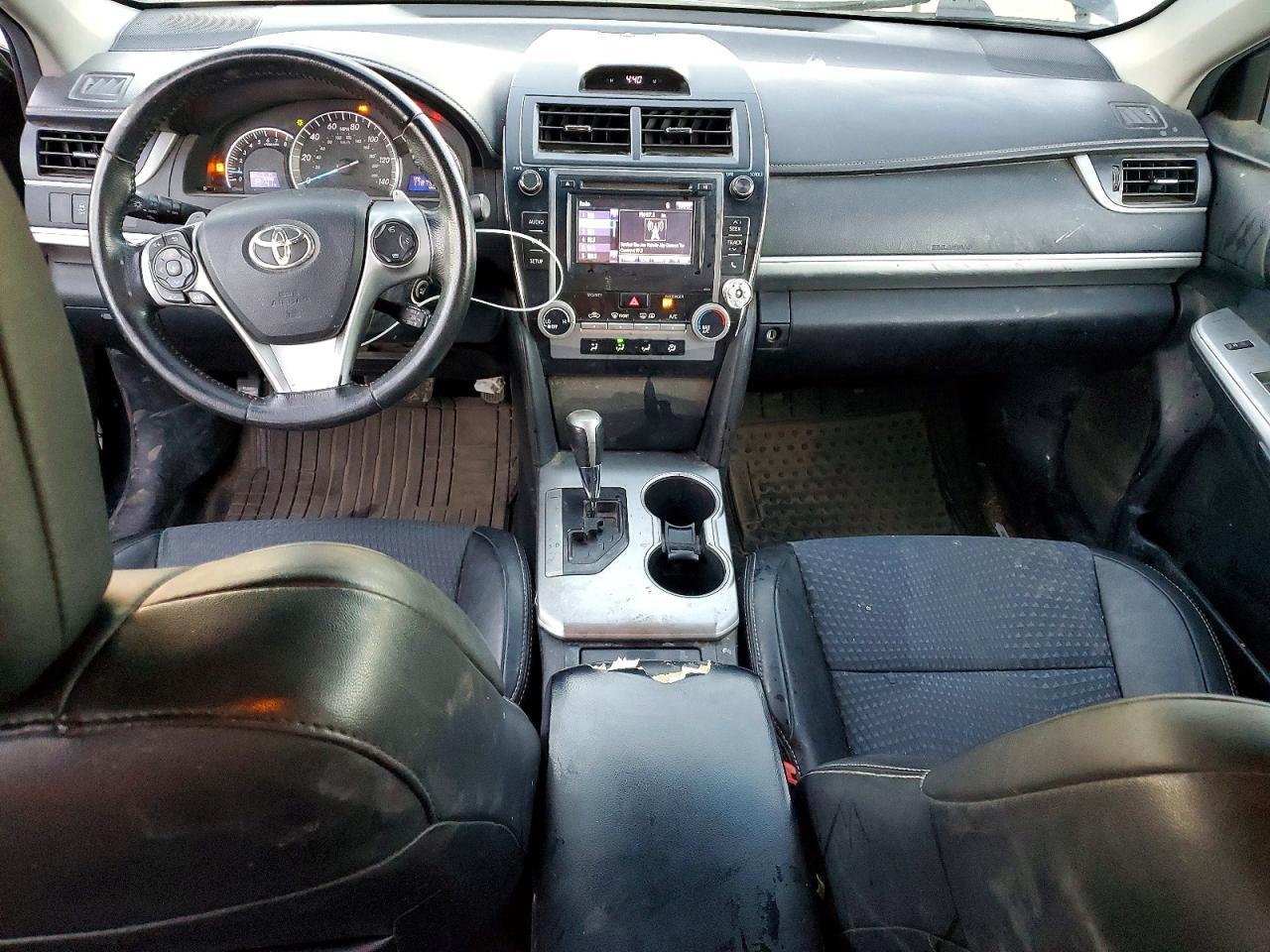 2014 TOYOTA CAMRY