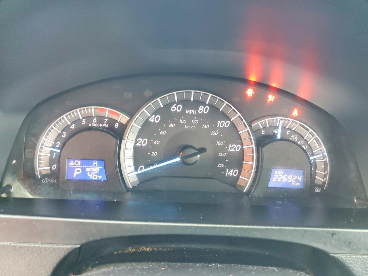 2014 TOYOTA CAMRY