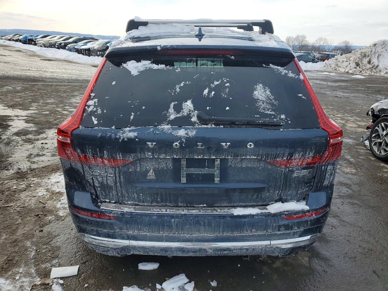 2022 VOLVO XC60