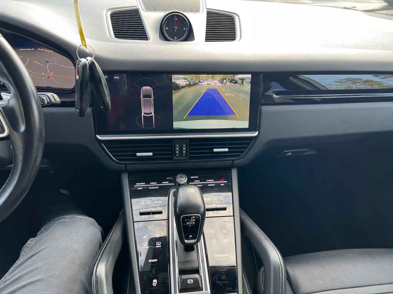 2019 PORSCHE CAYENNE