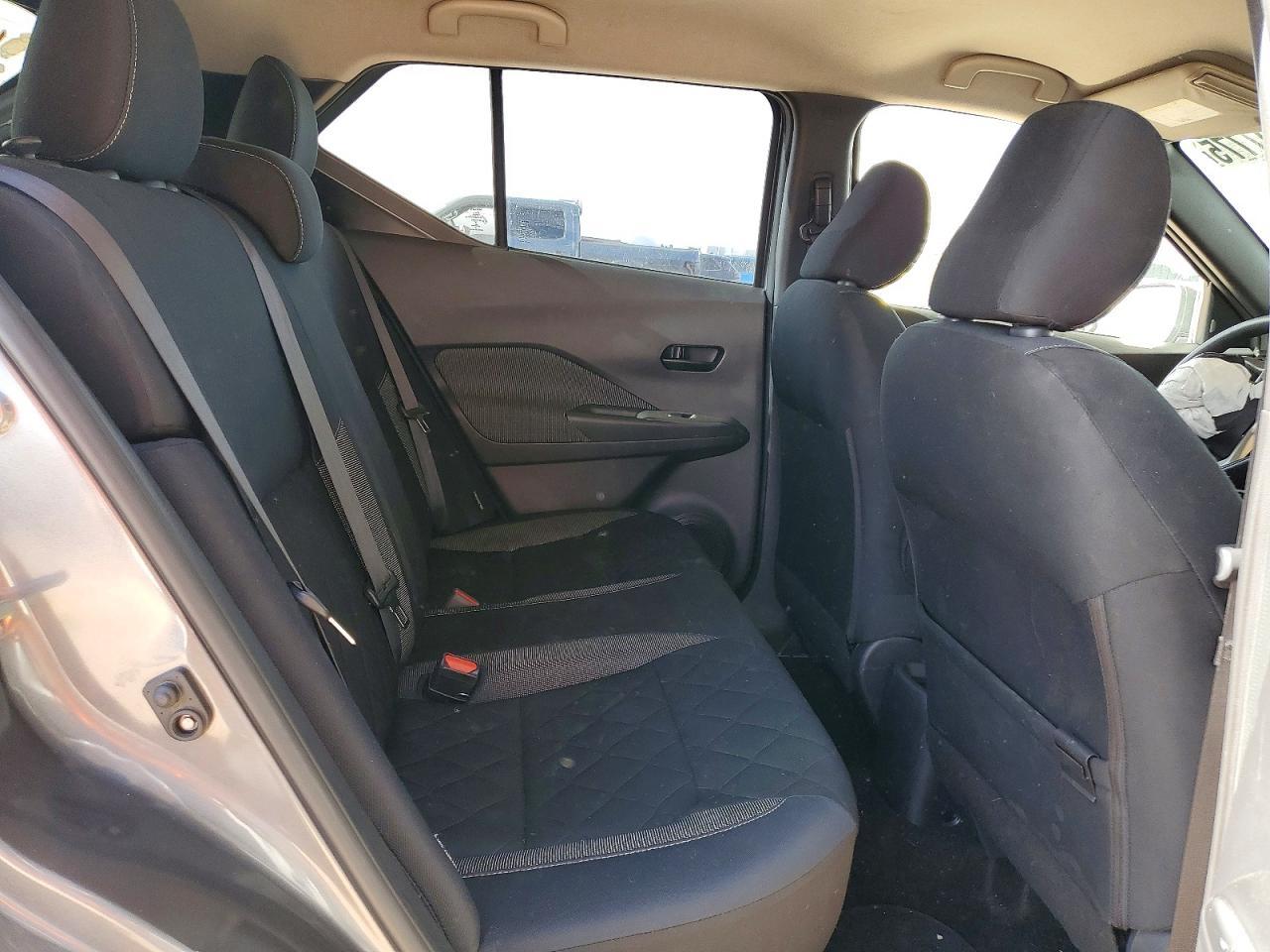 2020 NISSAN KICKS