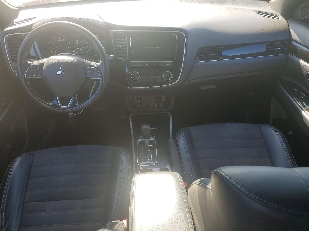 2019 MITSUBISHI outlander