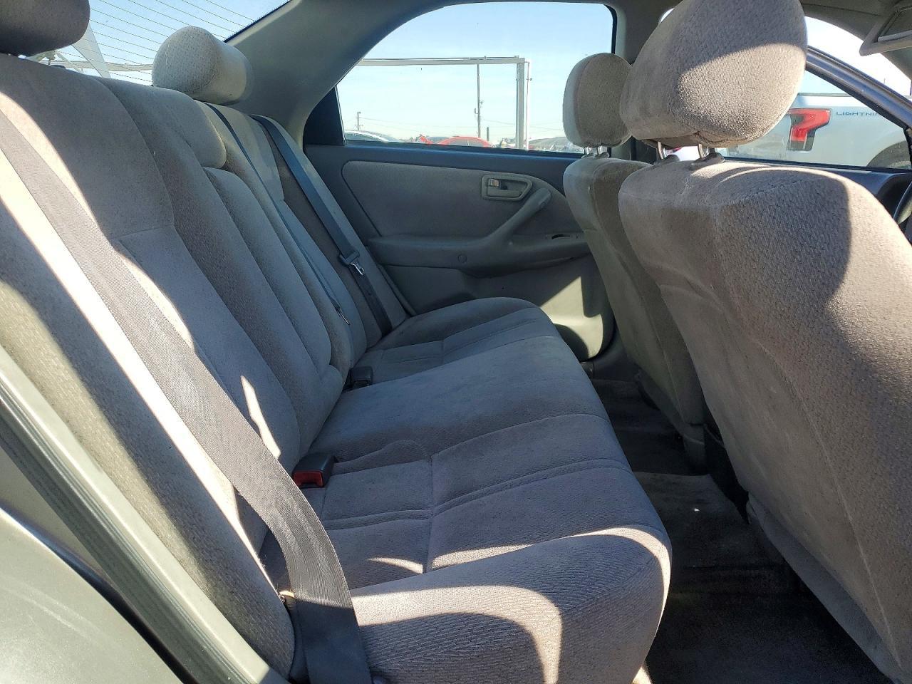 2001 TOYOTA CAMRY