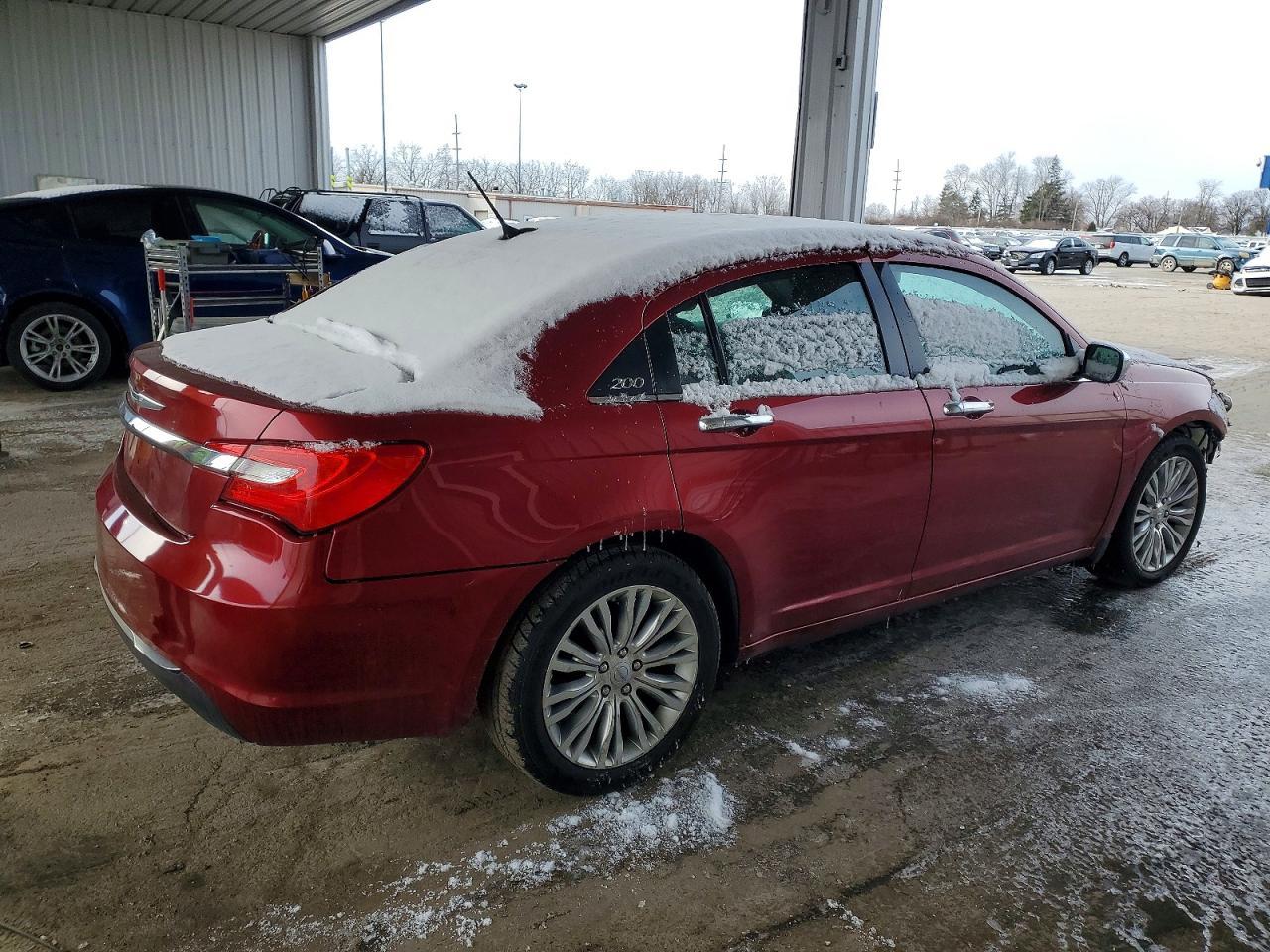 2012 CHRYSLER 200