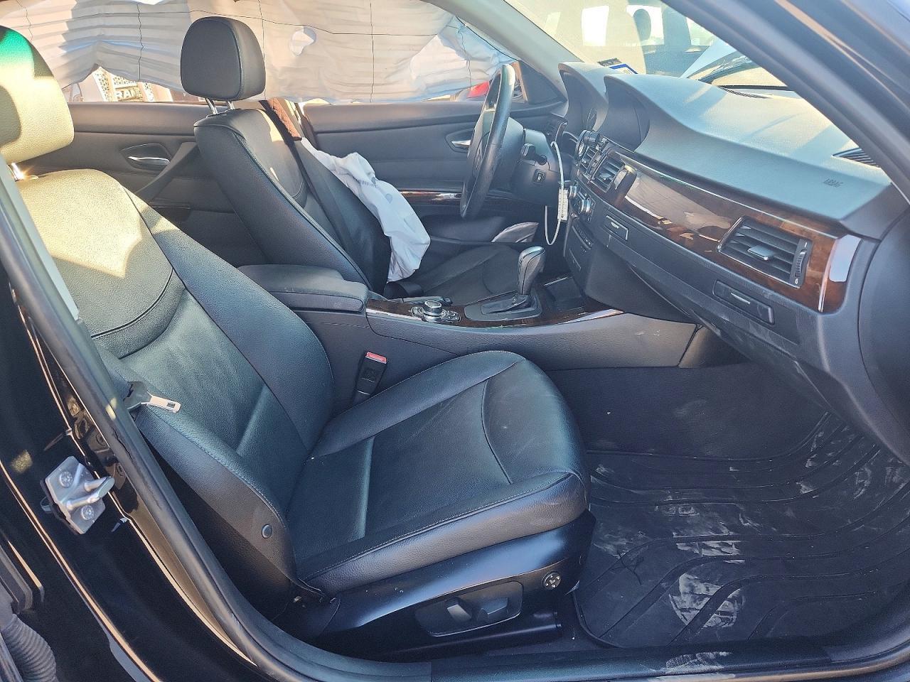 2011 BMW 3 SERIES