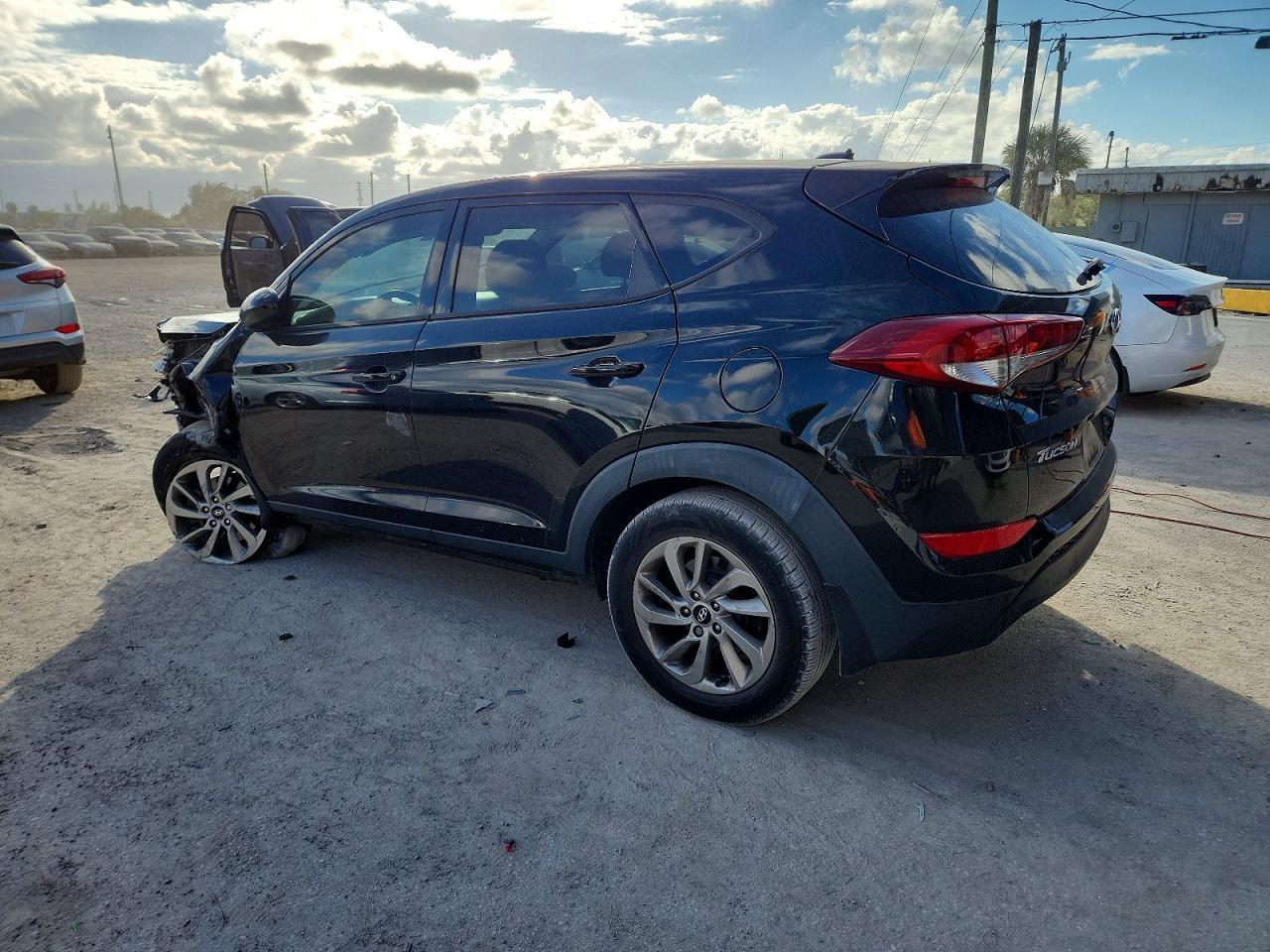 2017 HYUNDAI TUCSON