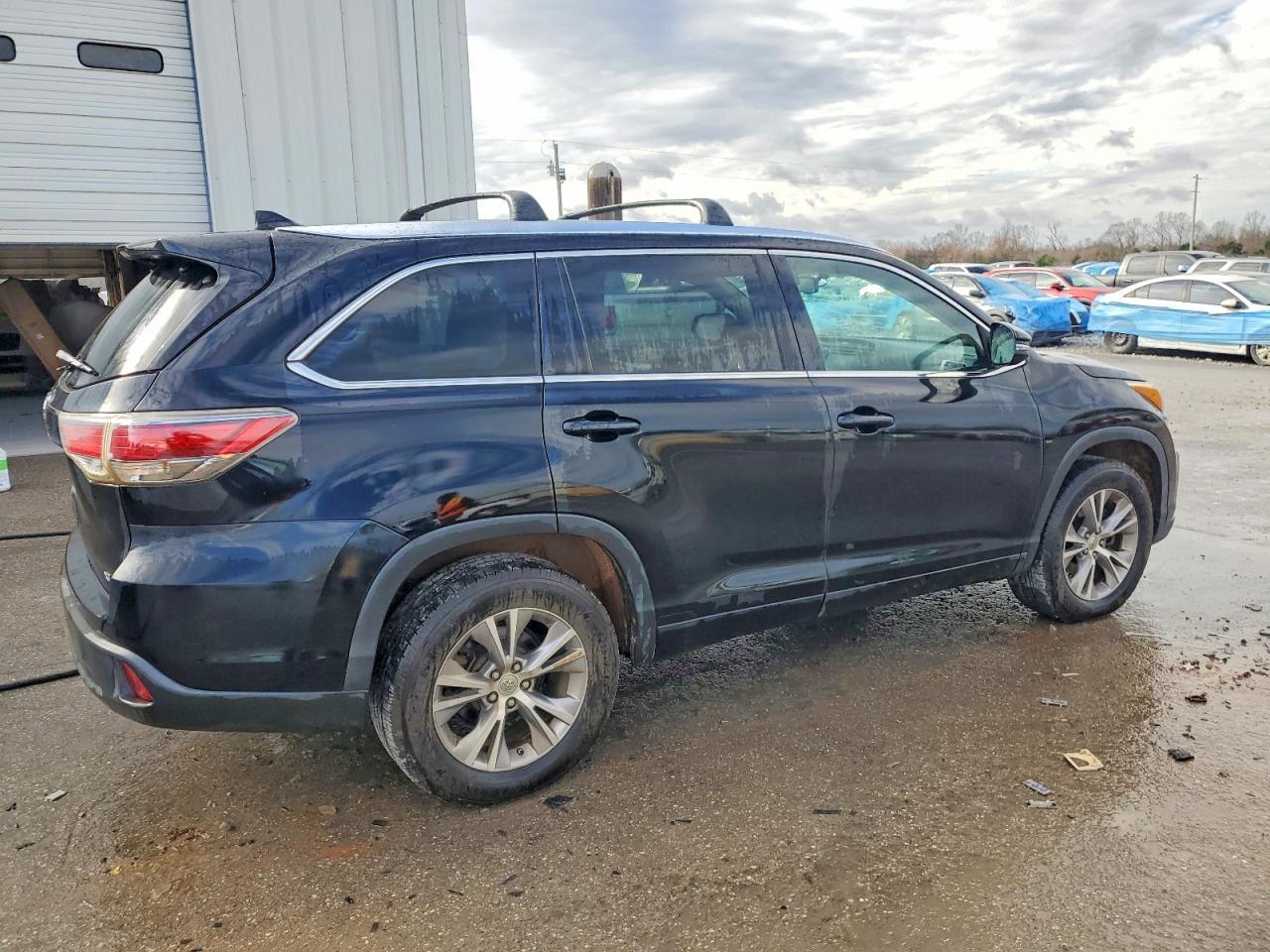 2015 TOYOTA HIGHLANDER