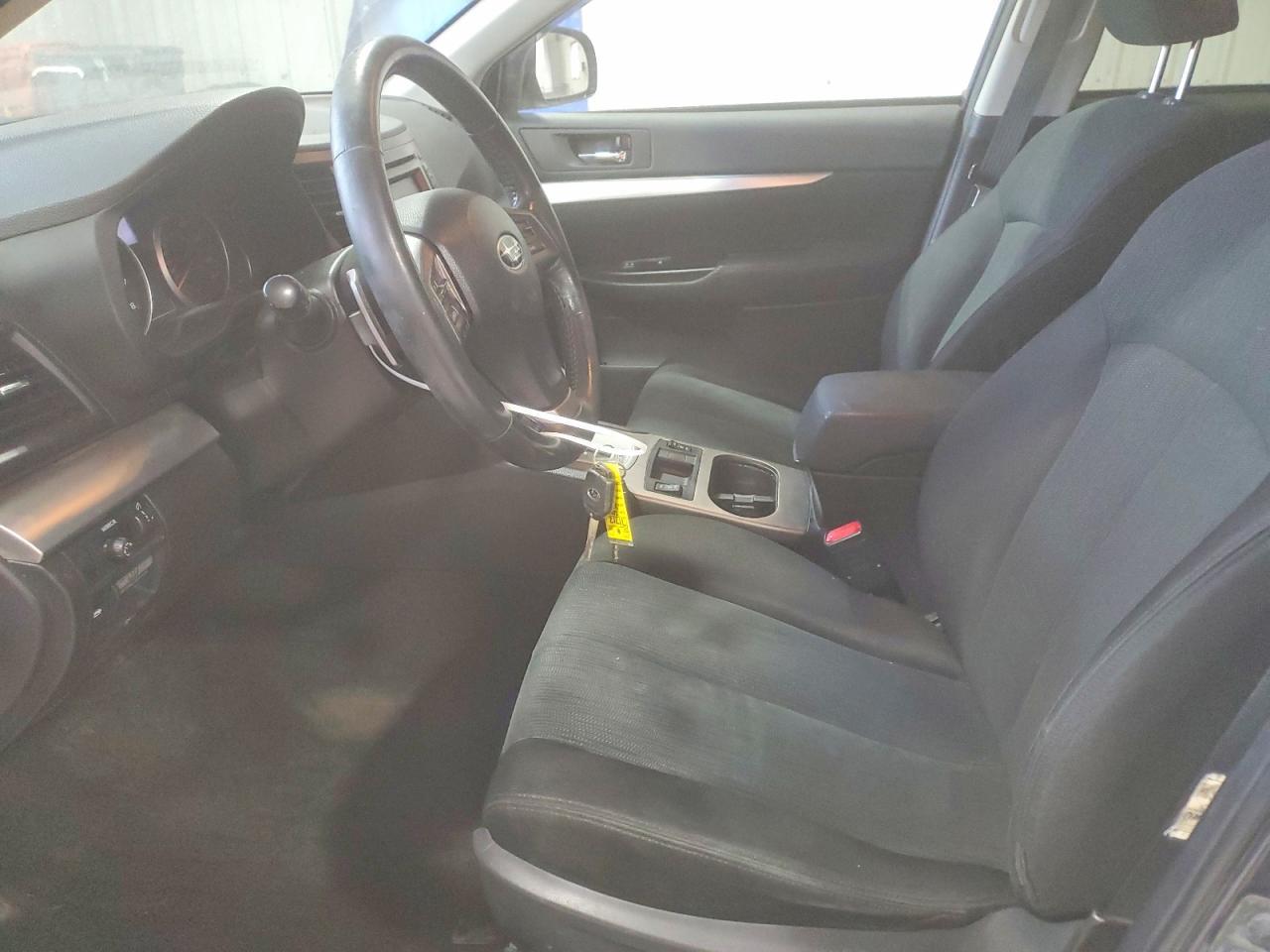 2014 SUBARU Outback