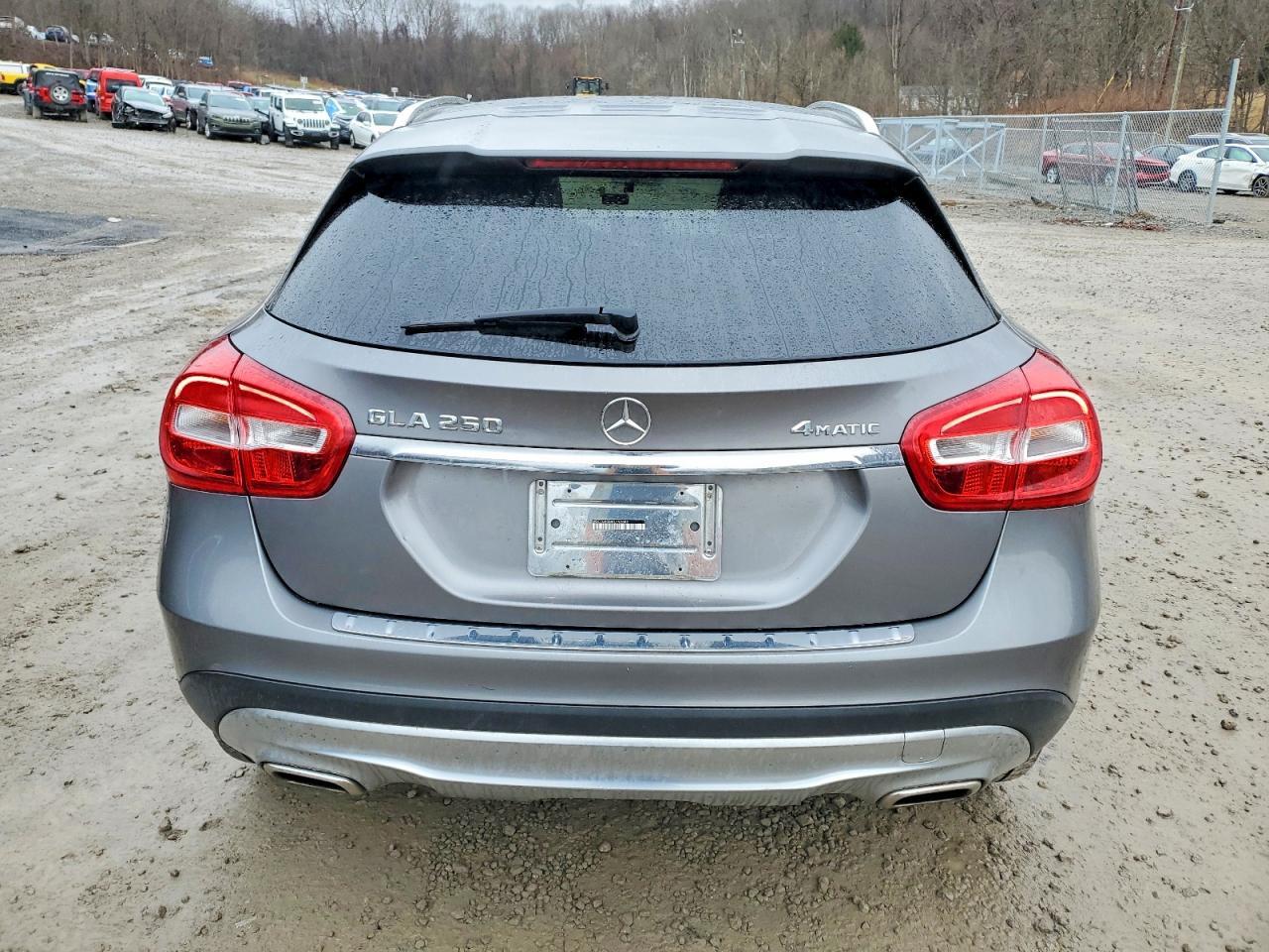 2016 MERCEDES-BENZ GLA-Class